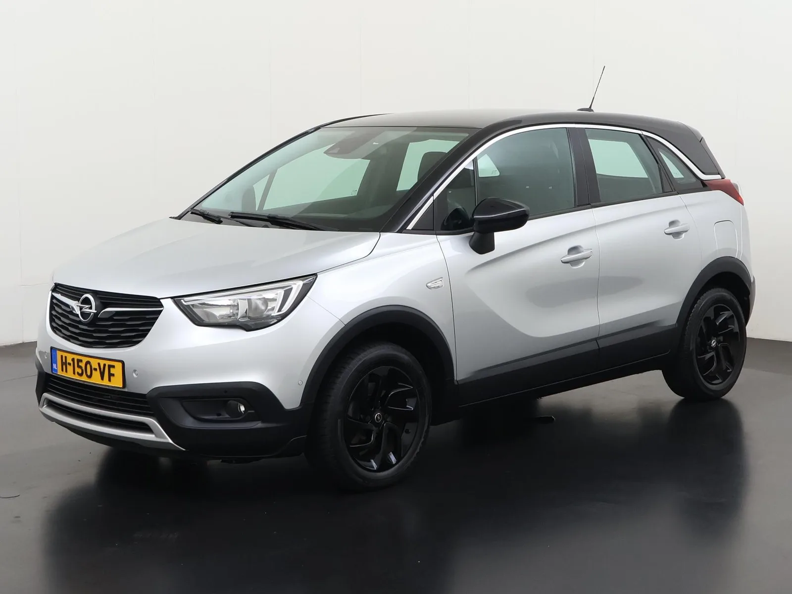 Opel Crossland (2019) — foto 1