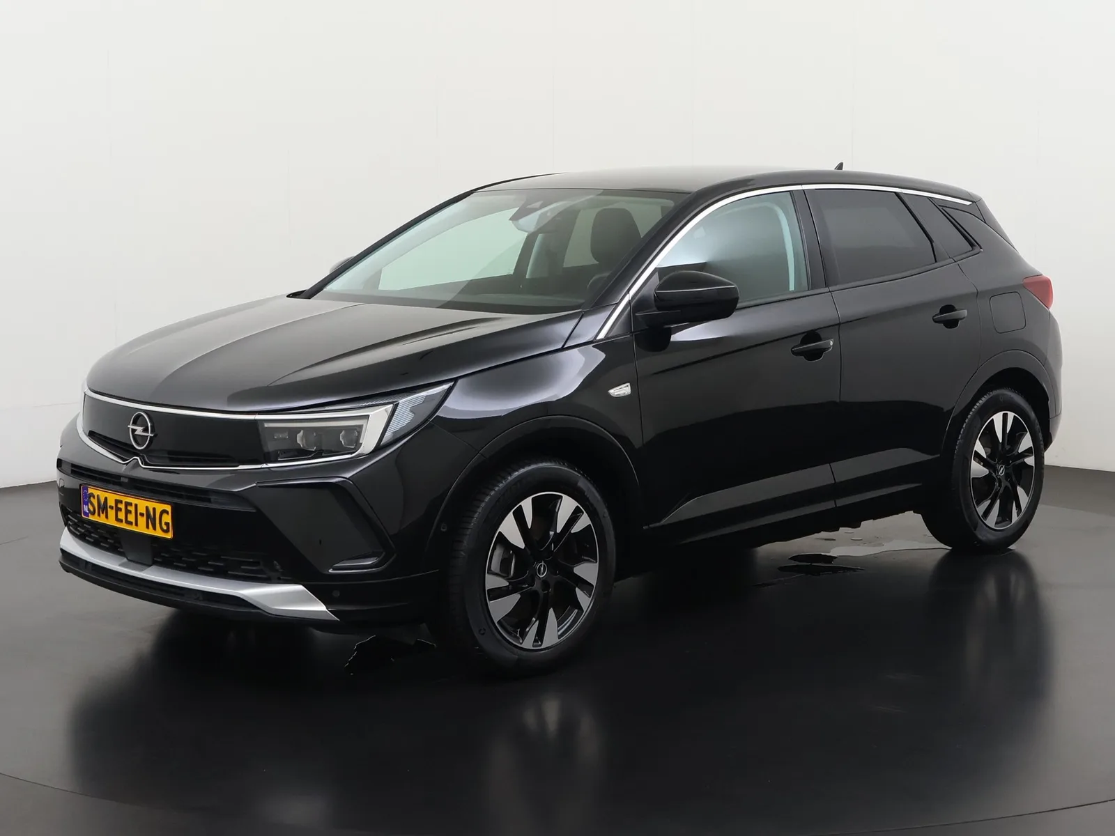 Opel Grandland (2023) — foto 1