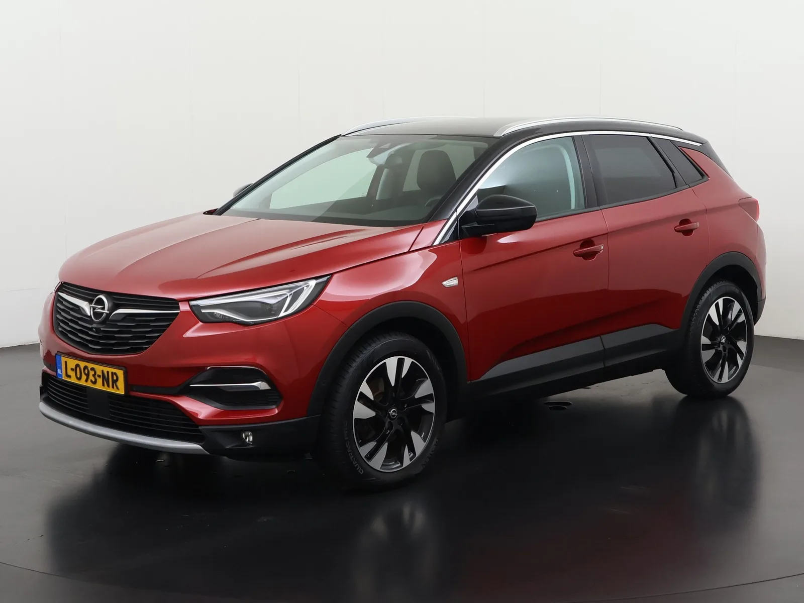 Opel Grandland (2020) — foto 1