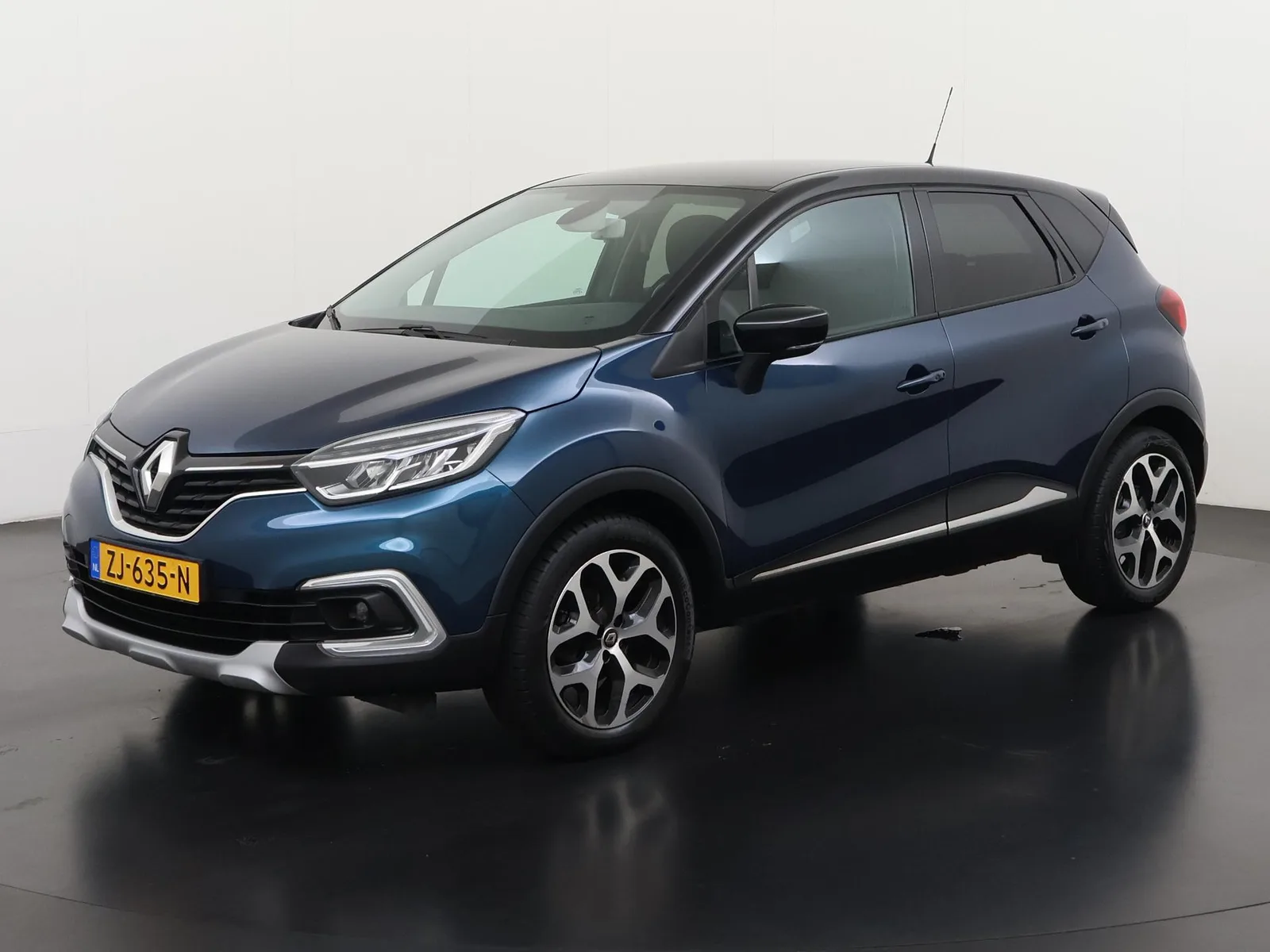 Renault Captur (2019) — foto 1