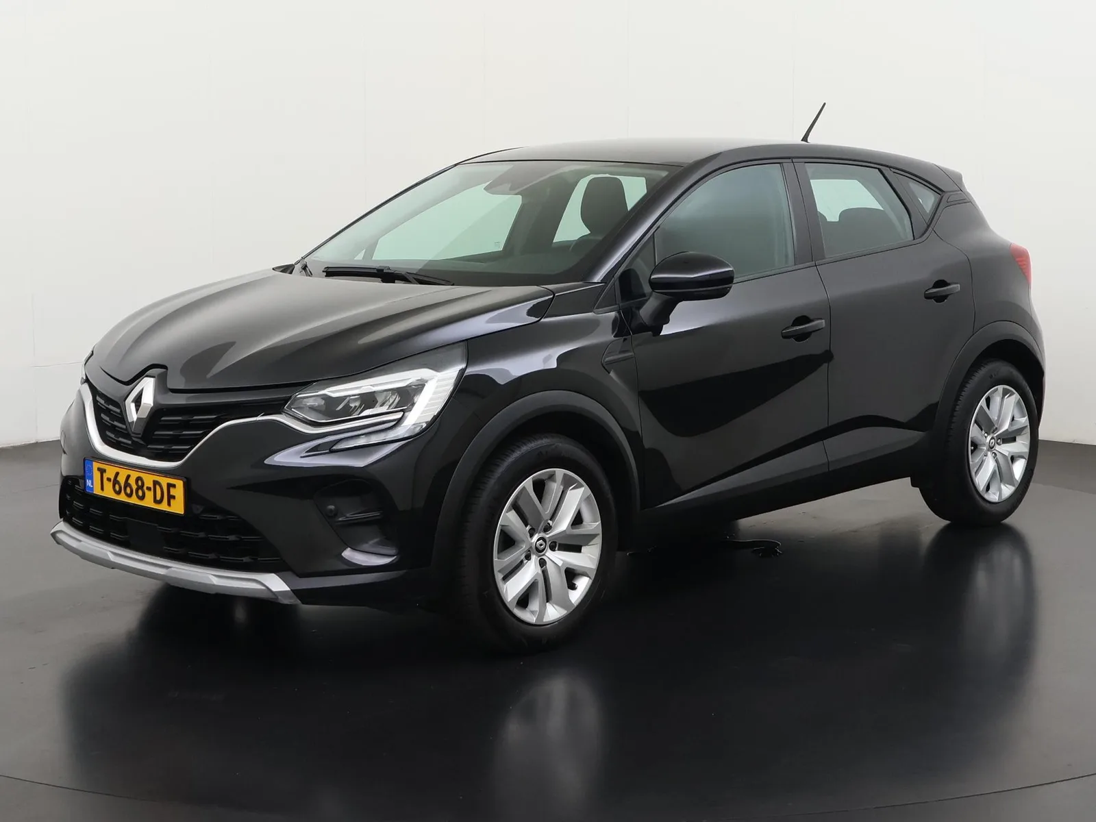 Renault Captur (2021) — foto 1