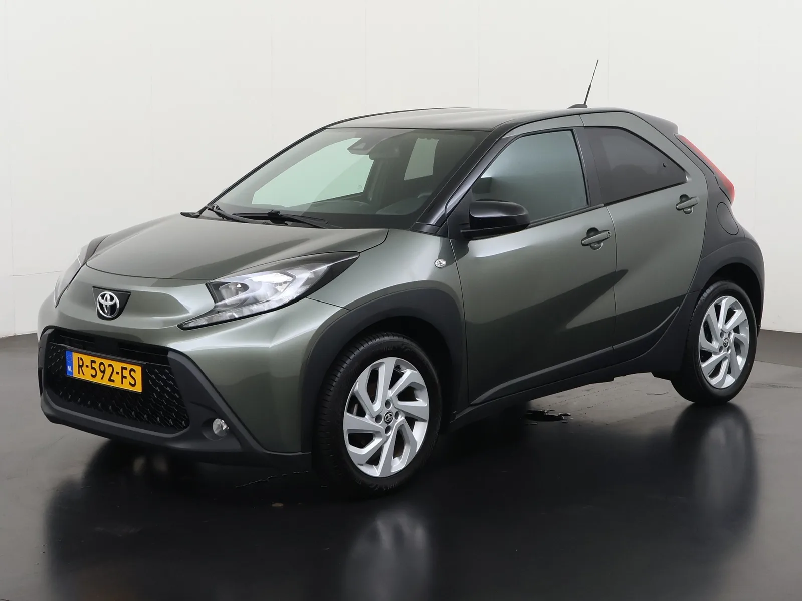 Toyota Aygo X (2022) — foto 1