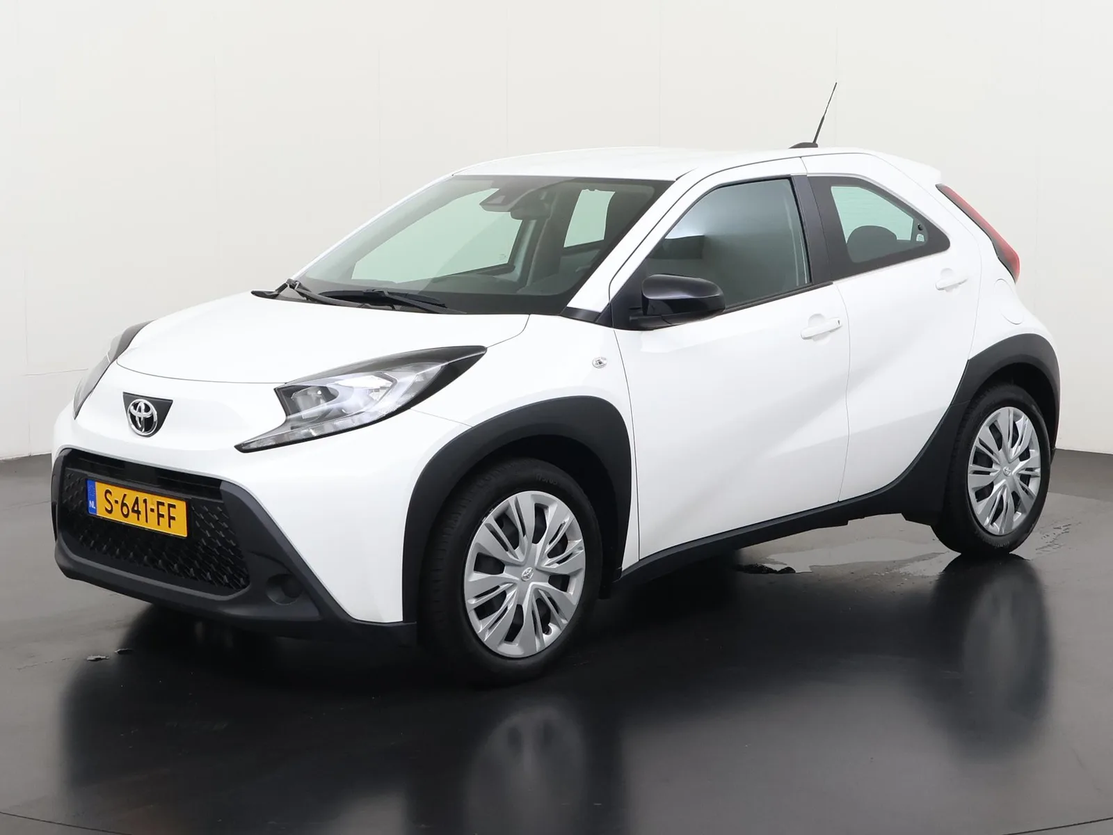 Toyota Aygo X (2023) — foto 1