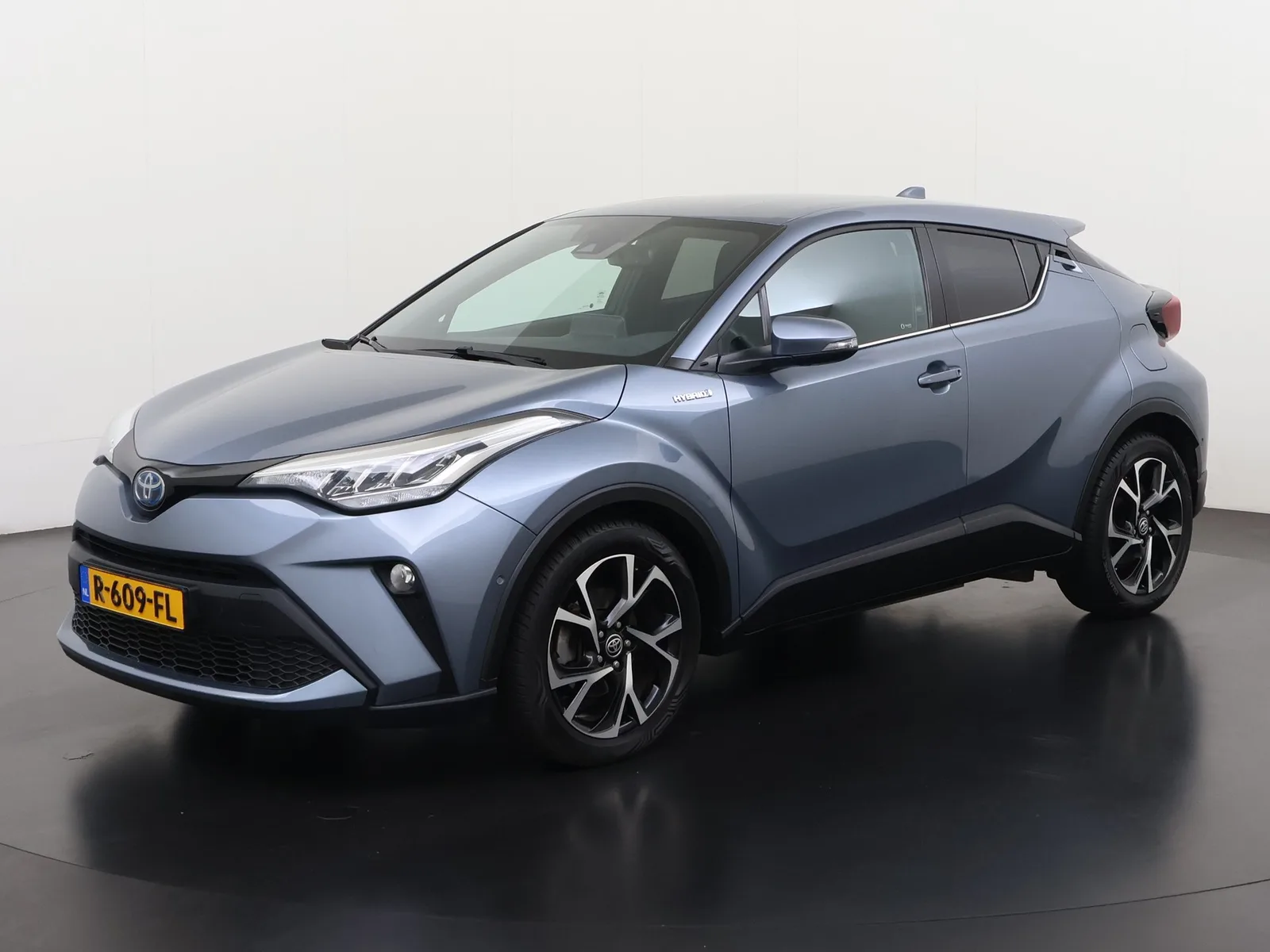 Toyota C-HR (2021) — foto 1