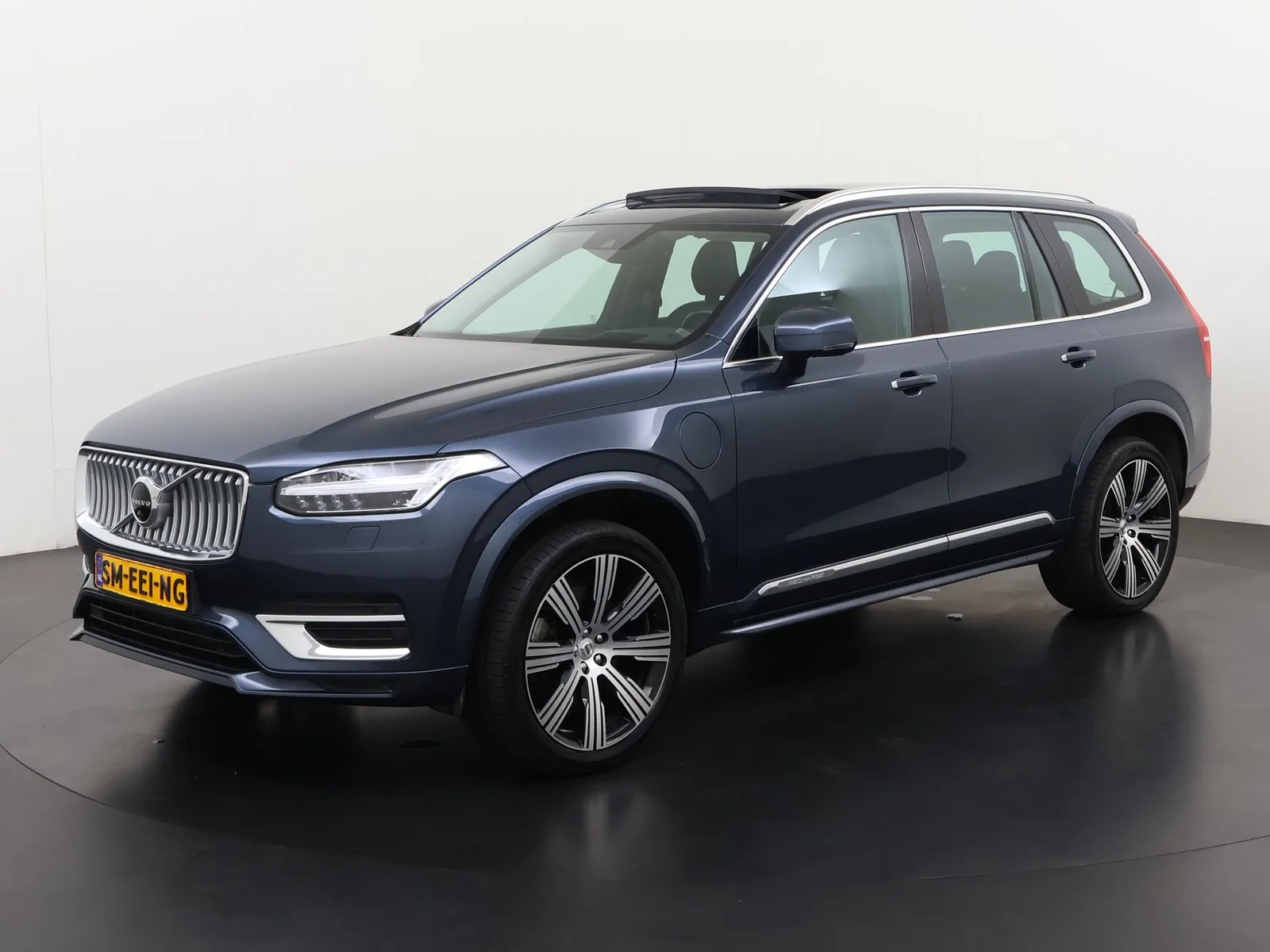 Volvo XC90 (2022) — foto 1