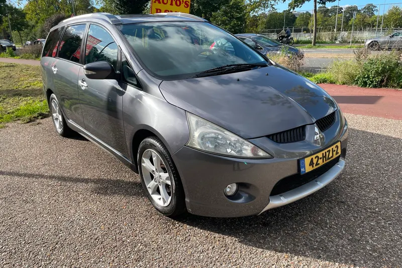 Mitsubishi Grandis (2009)