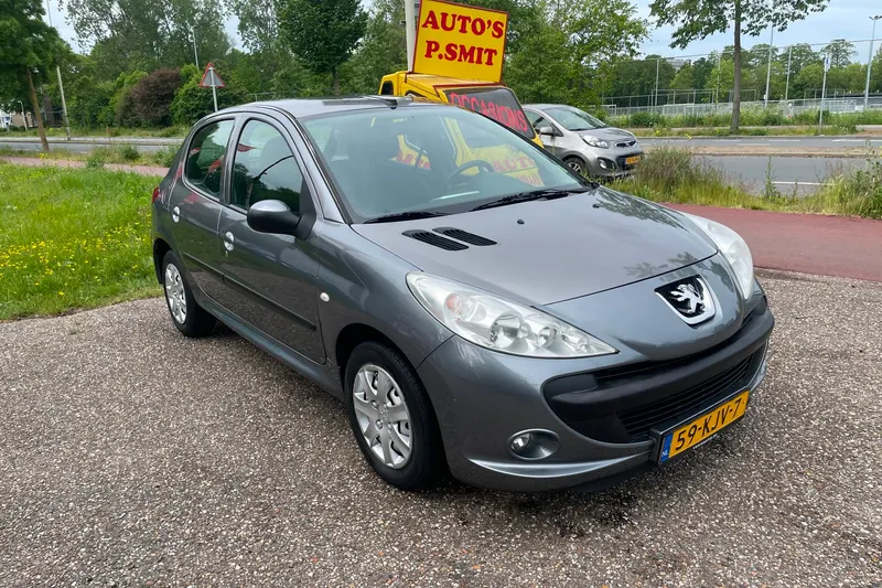 Peugeot 206 (2010)