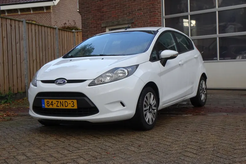 Ford Fiesta (2013)