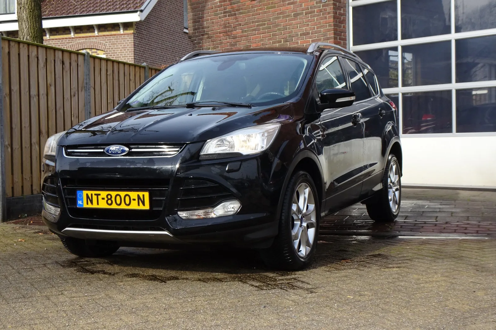 Ford Kuga (2014) — foto 1