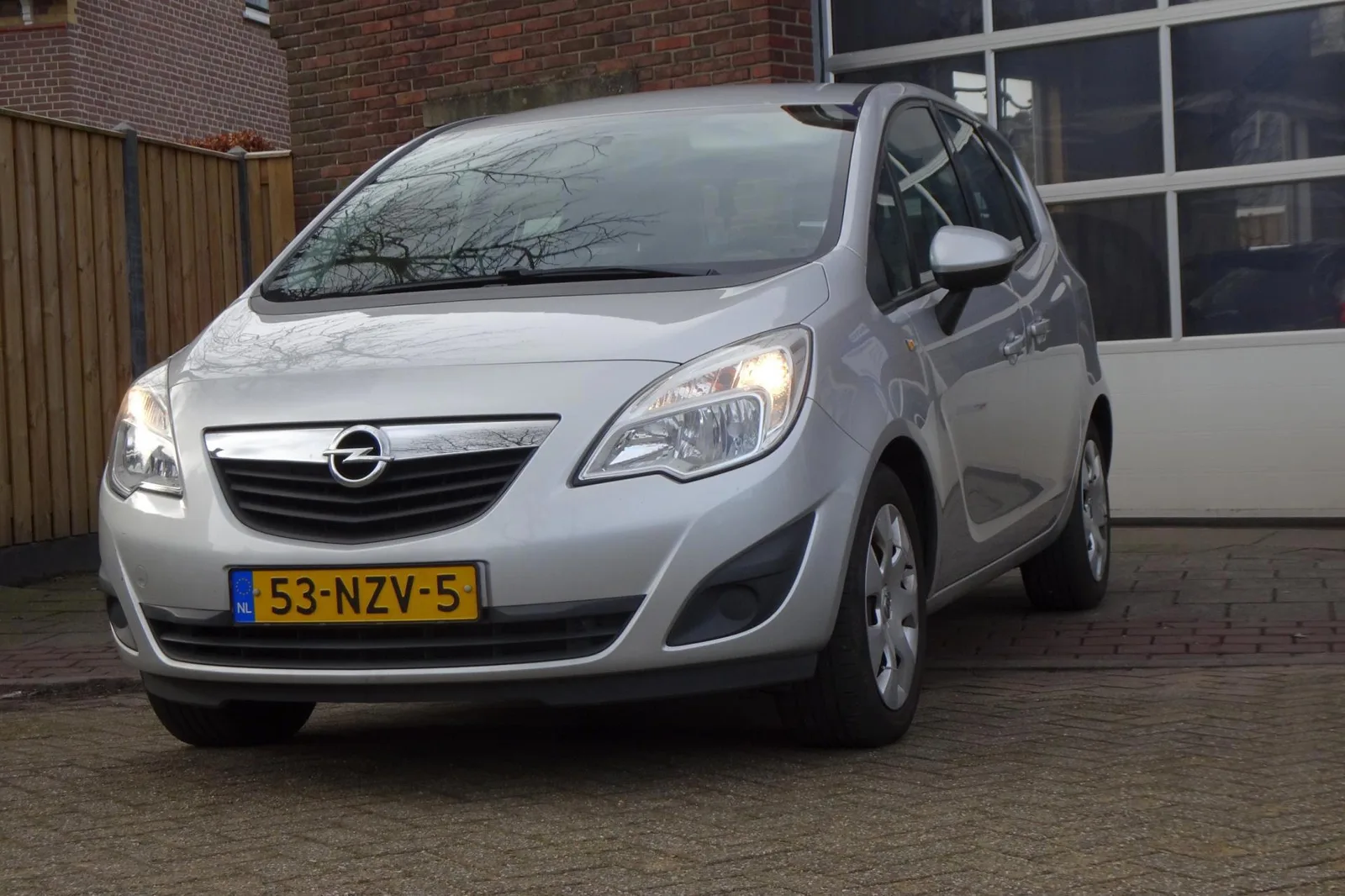 Opel Meriva (2011) — foto 1