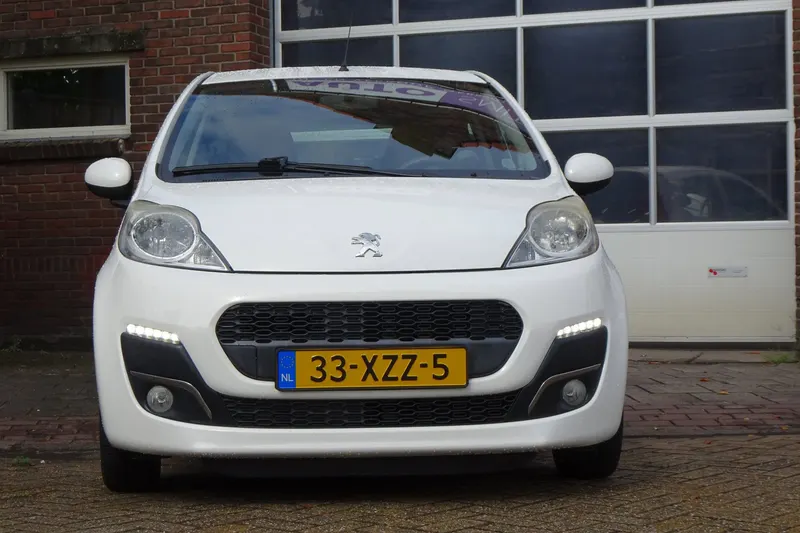 Peugeot 107 (2012)