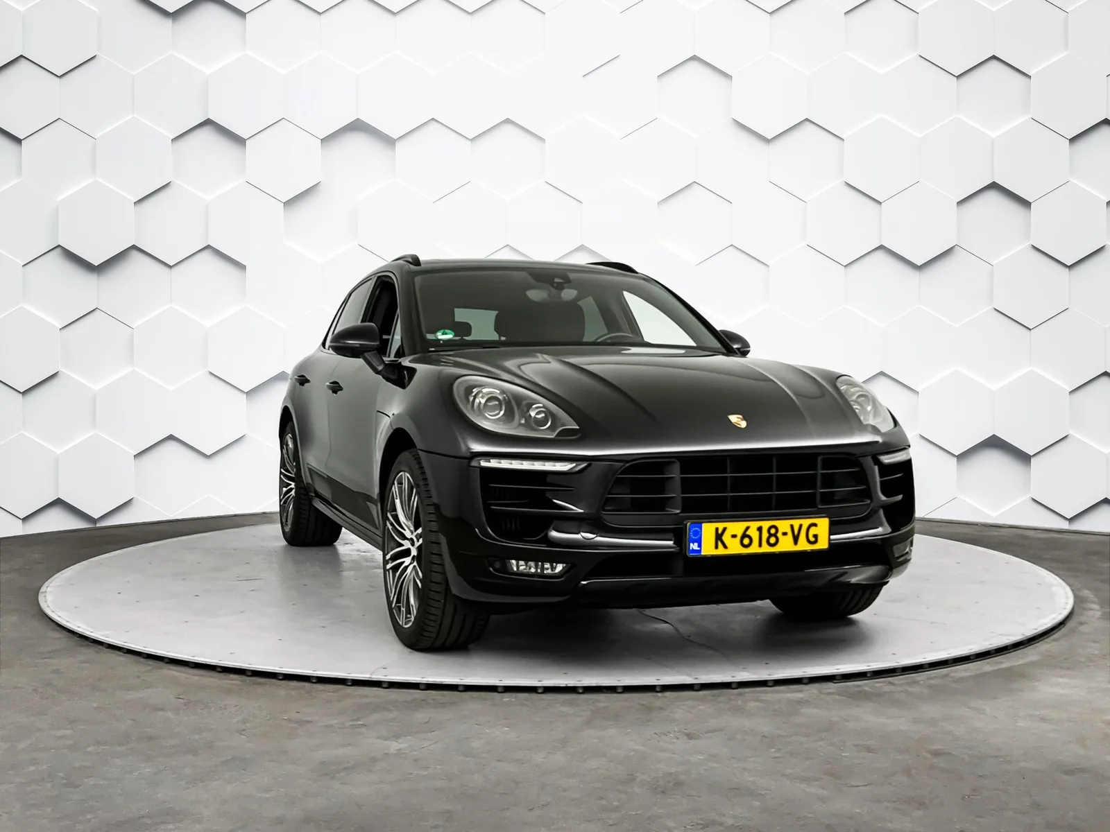 Porsche Macan (2018) — foto 1