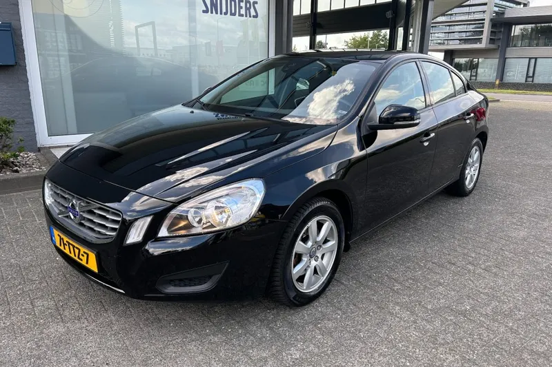 Volvo S60 (2012)
