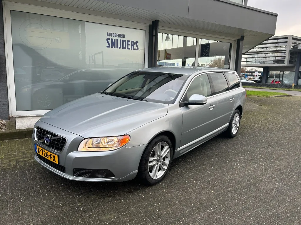 Volvo V70 (2013) — foto 1