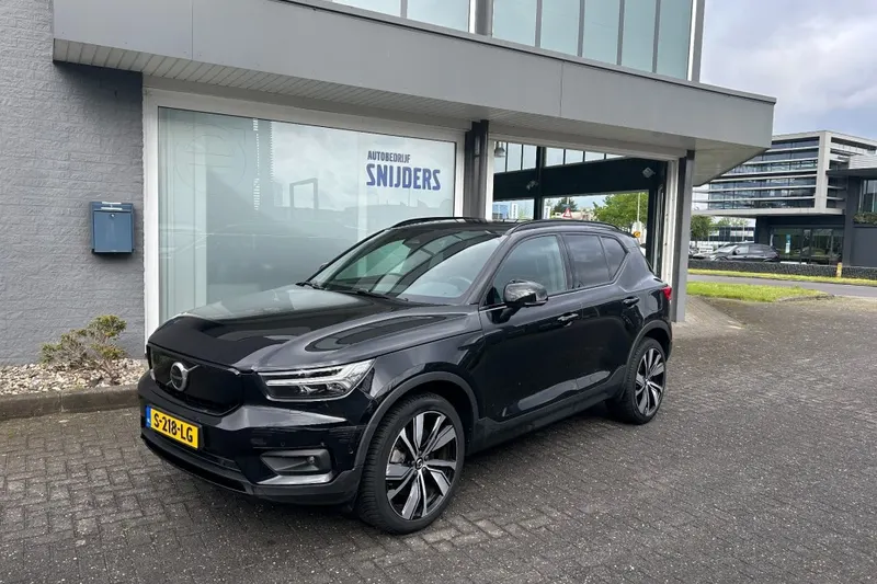Volvo XC40 (2022)