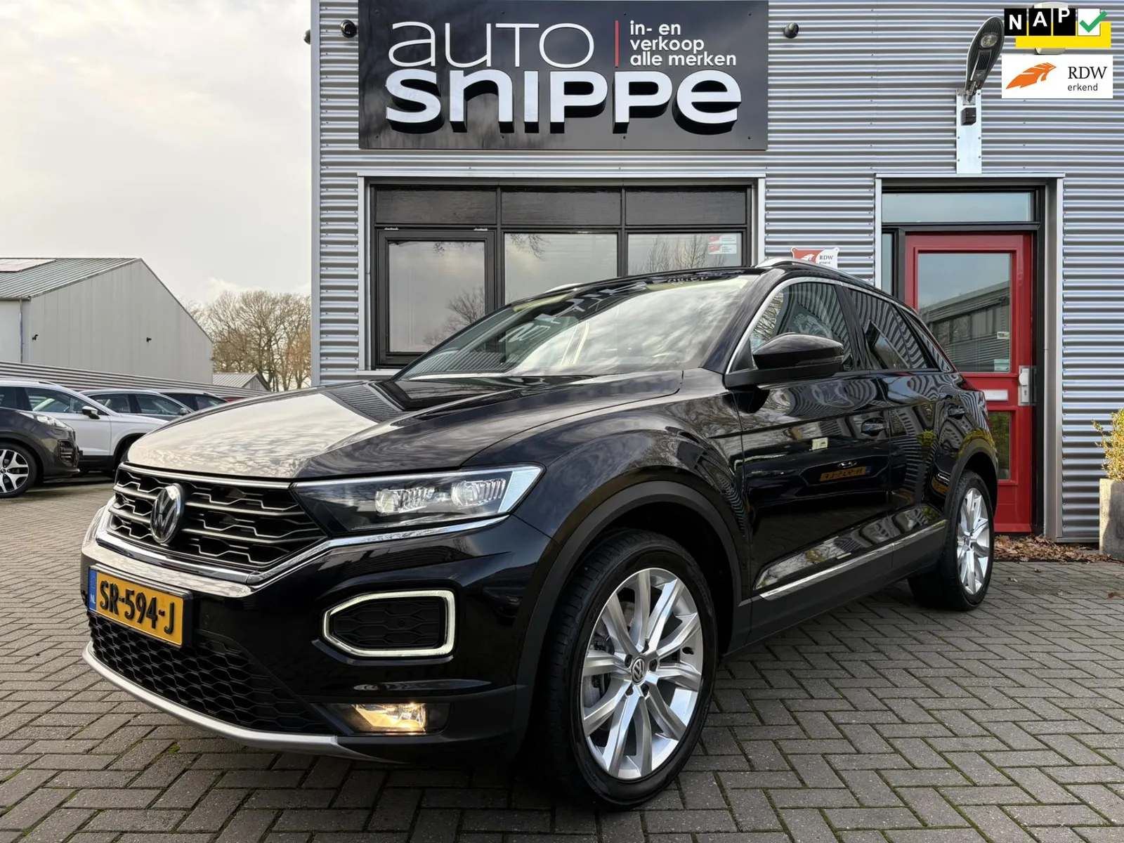 Volkswagen T-Roc (2018) — foto 1