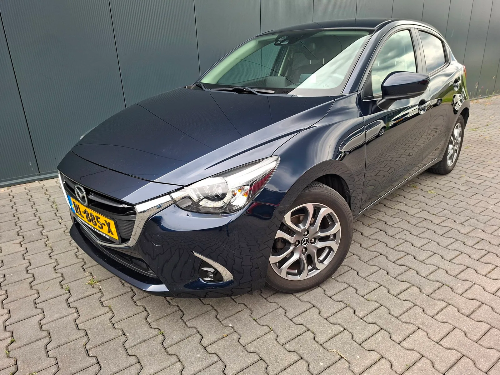 Mazda 2 (2017) — foto 1