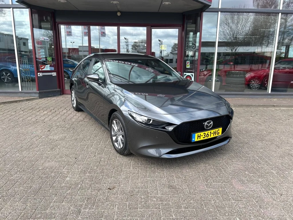 Mazda 3 (2019) — foto 1