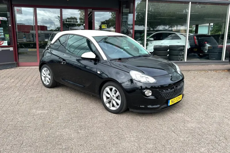 Opel Adam (2017)