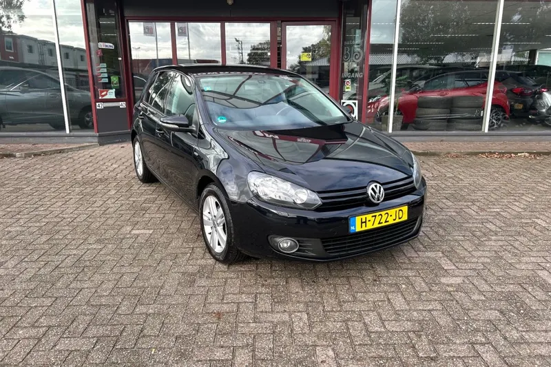 Volkswagen Golf (2012)
