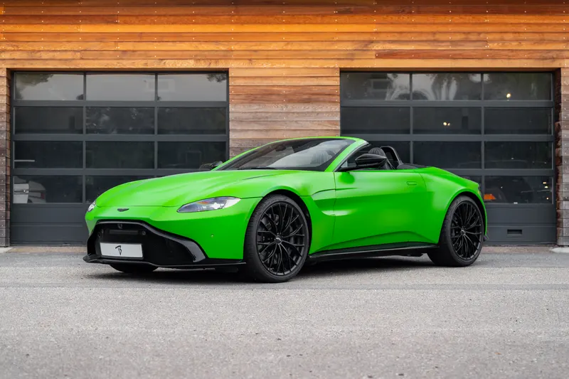 Aston Martin Vantage (2022)