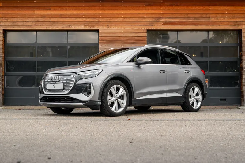 Audi Q4 e-tron (2022)