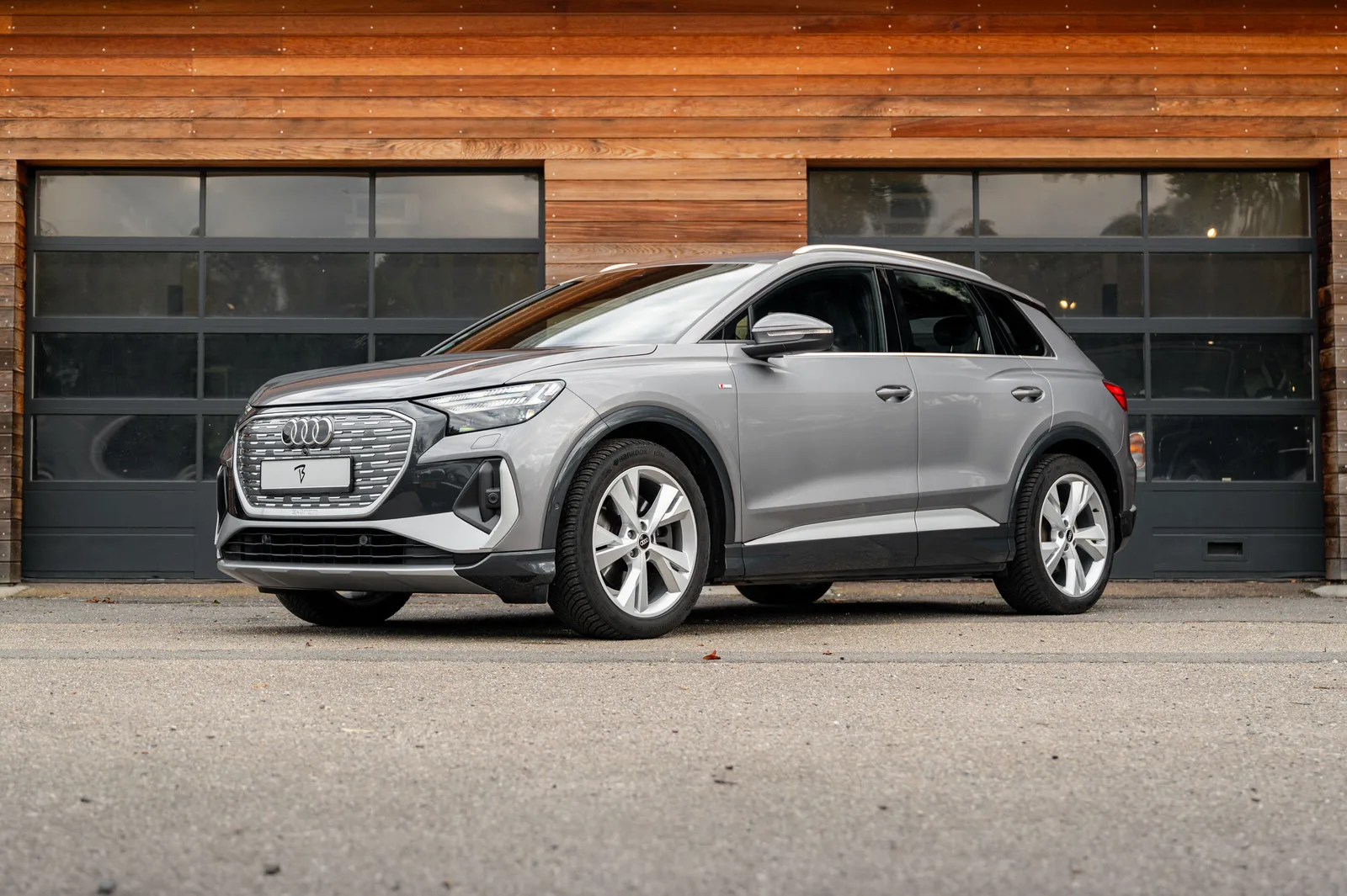 Audi Q4 e-tron (2022) — foto 1