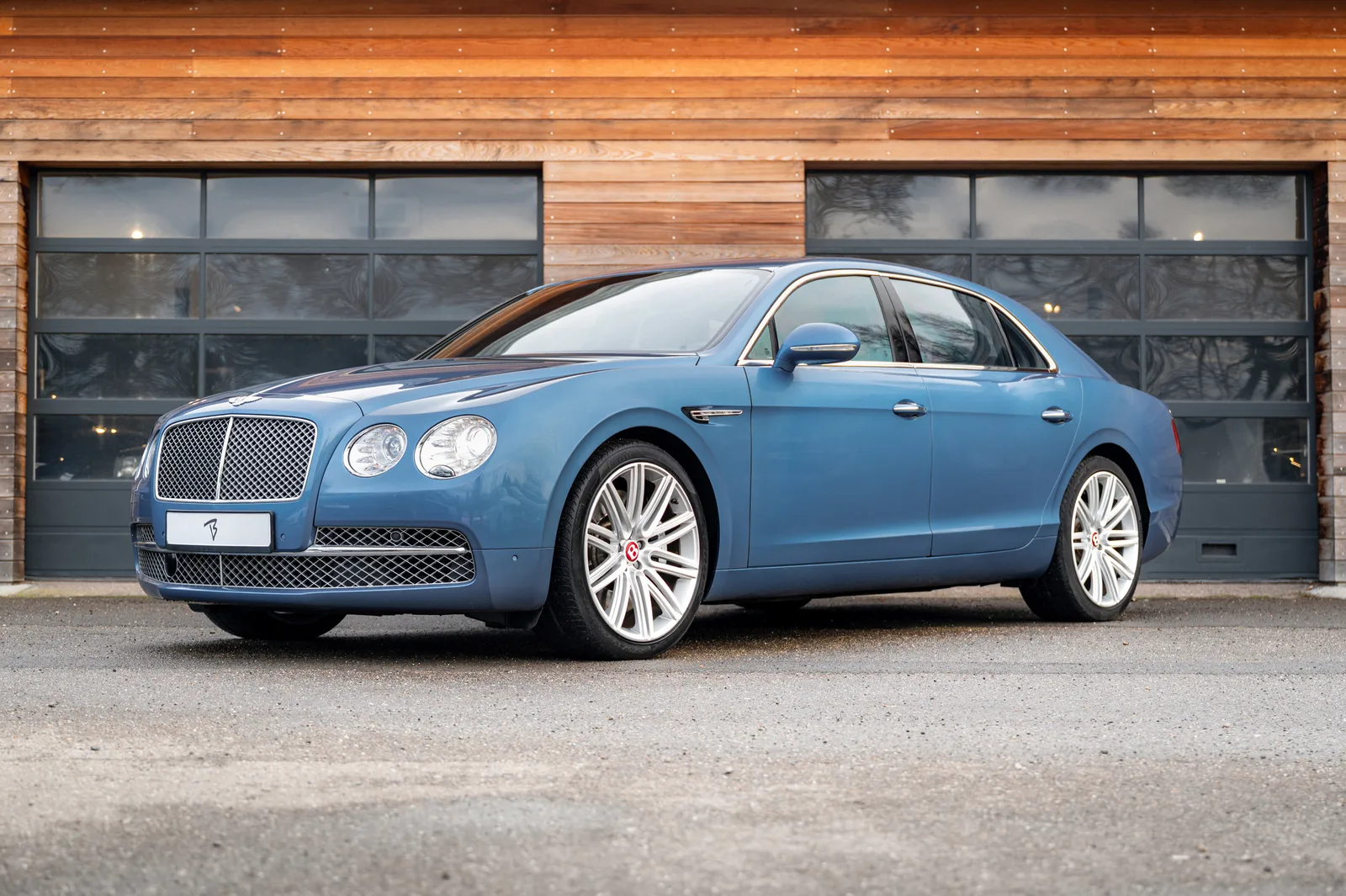 Bentley Flying Spur (2016) — foto 1