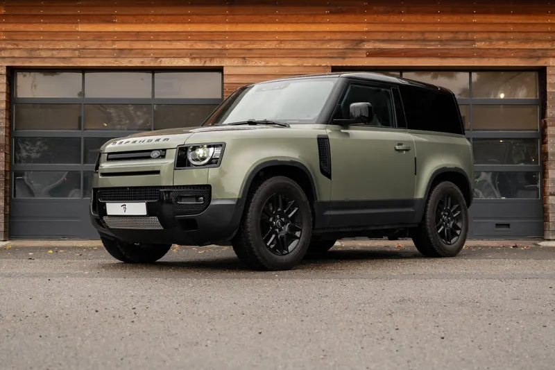 Land Rover Defender (2022)