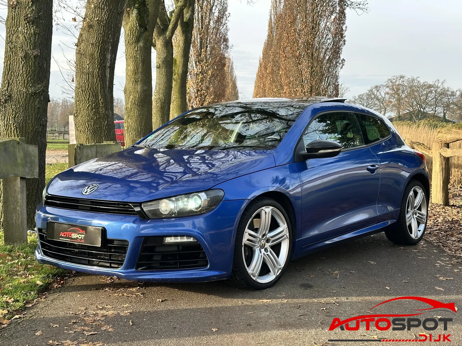 Volkswagen Scirocco (2011) — foto 1