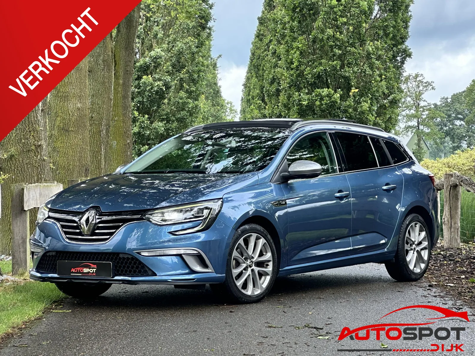 Renault Mégane (2017) — foto 1