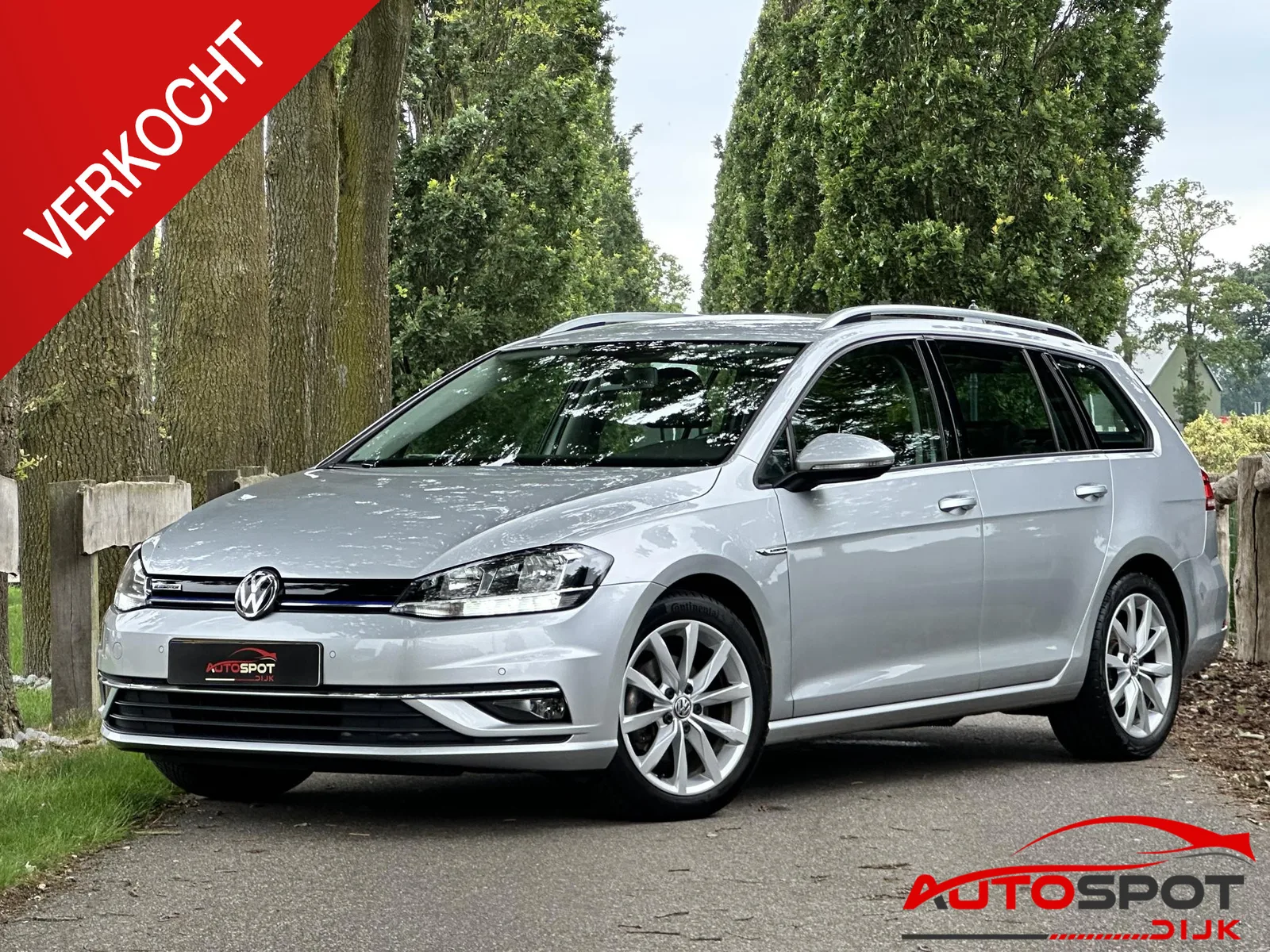 Volkswagen Golf (2018) — foto 1
