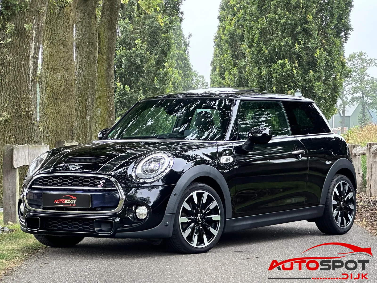 MINI Cooper S (2015) — foto 1