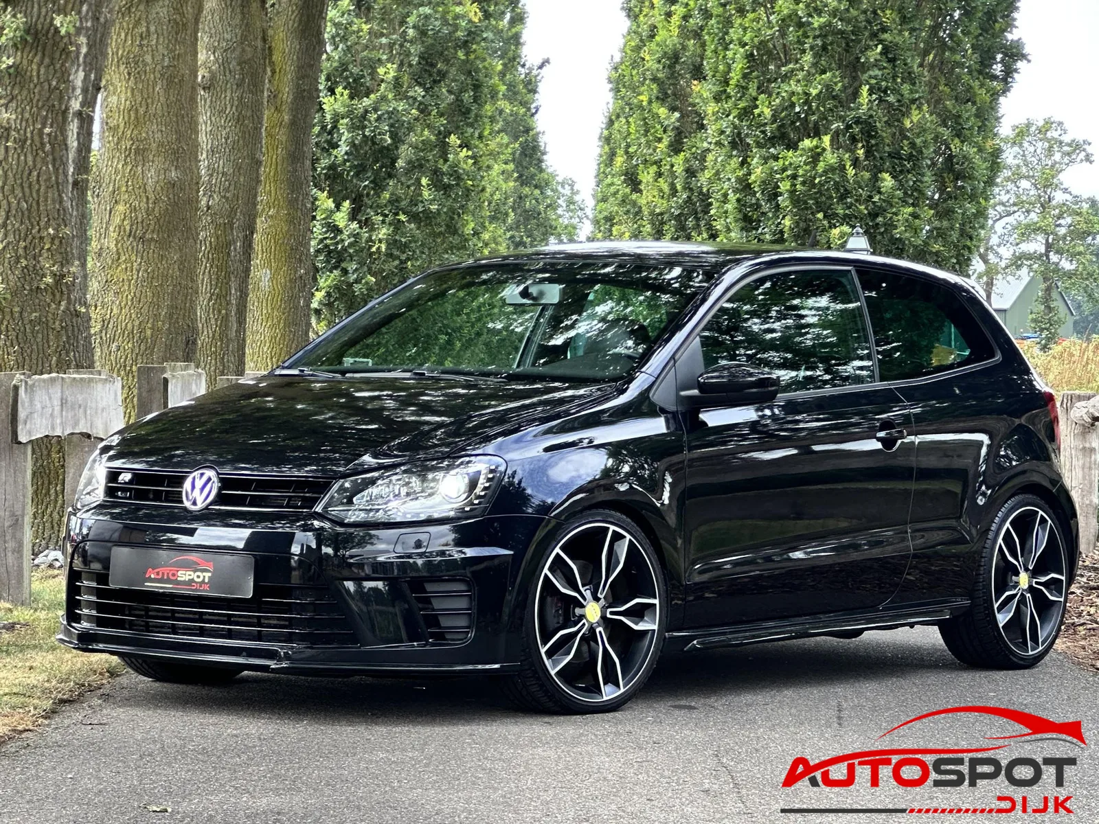 Volkswagen Polo (2011) — foto 1