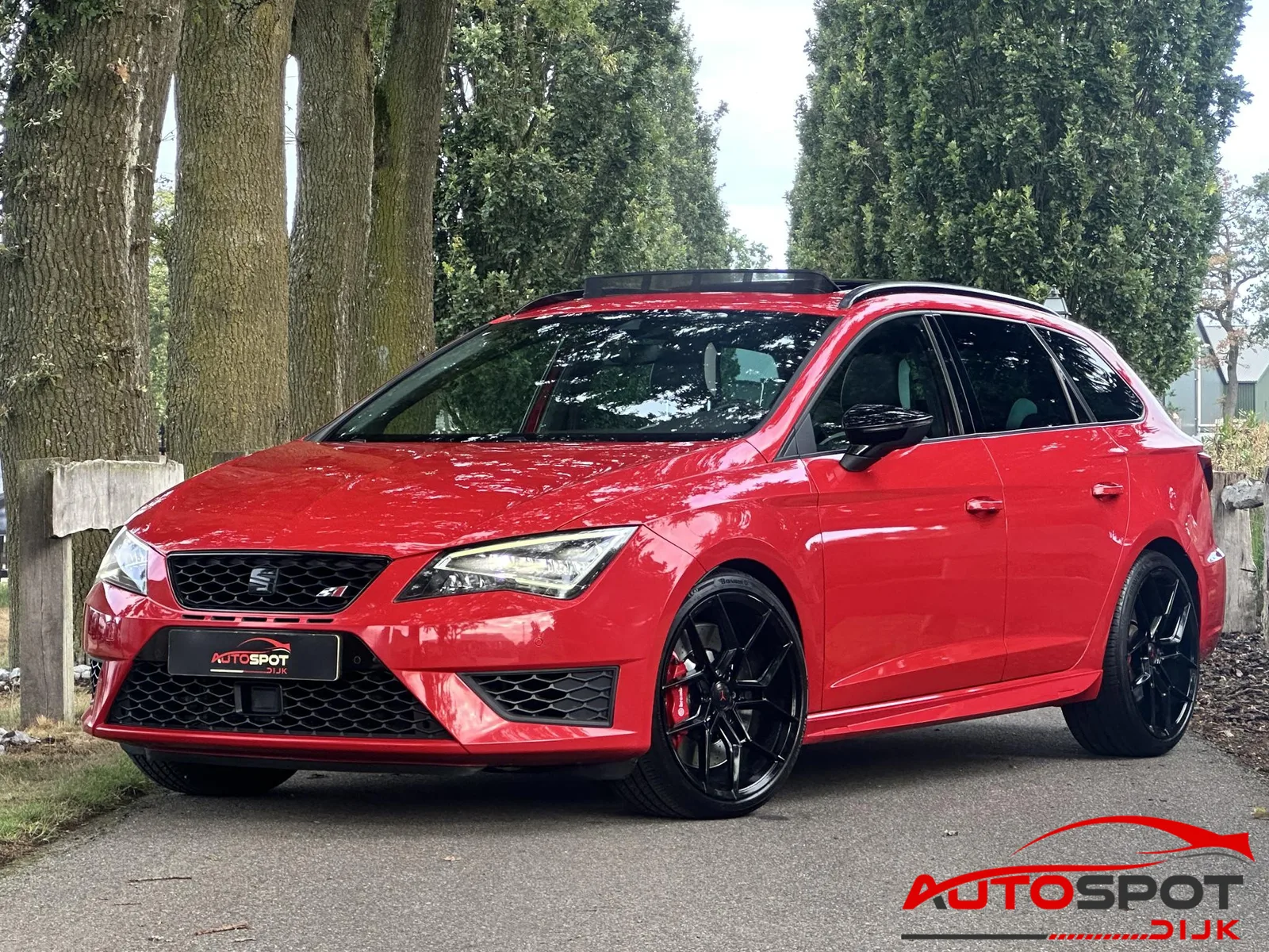 SEAT Leon (2017) — foto 1