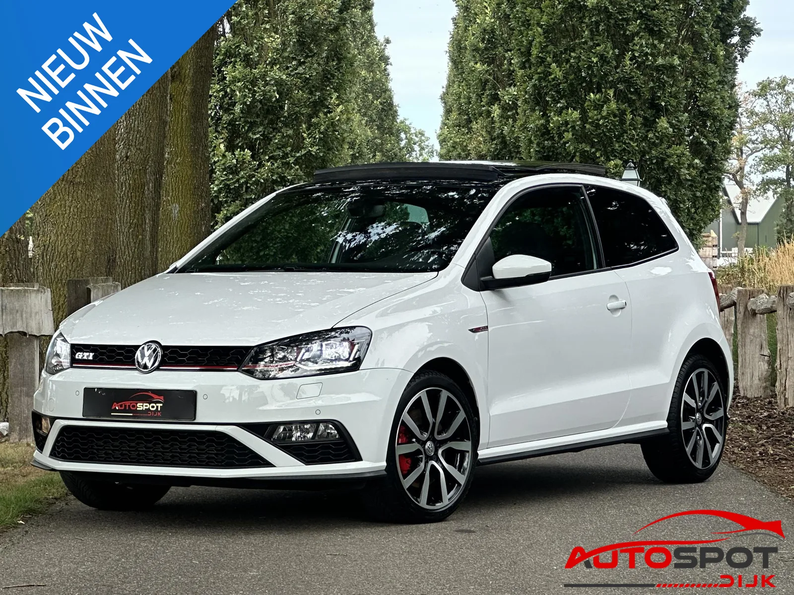 Volkswagen Polo (2016) — foto 1
