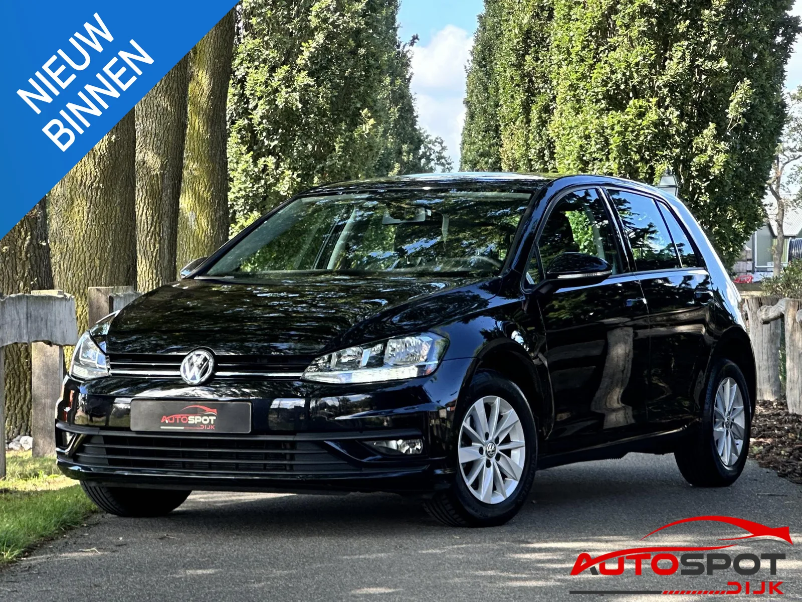 Volkswagen Golf (2019) — foto 1