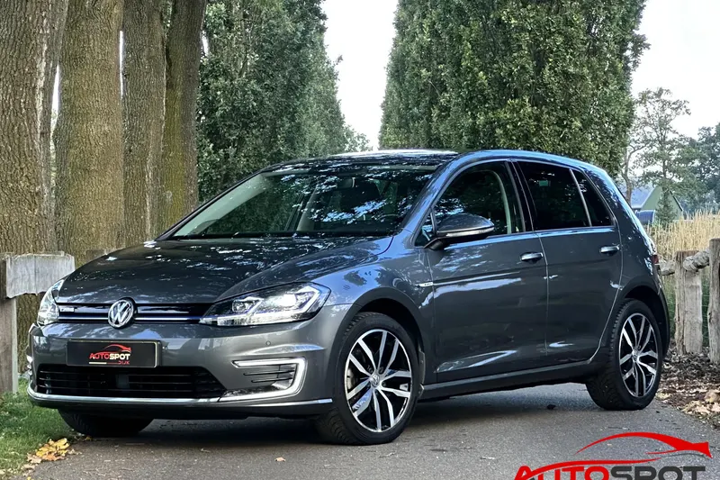 Volkswagen e-Golf (2019)
