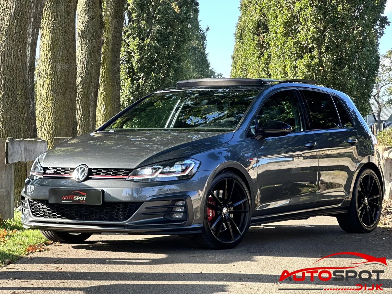 Volkswagen Golf (2017) — foto 1