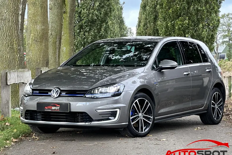 Volkswagen Golf (2015)