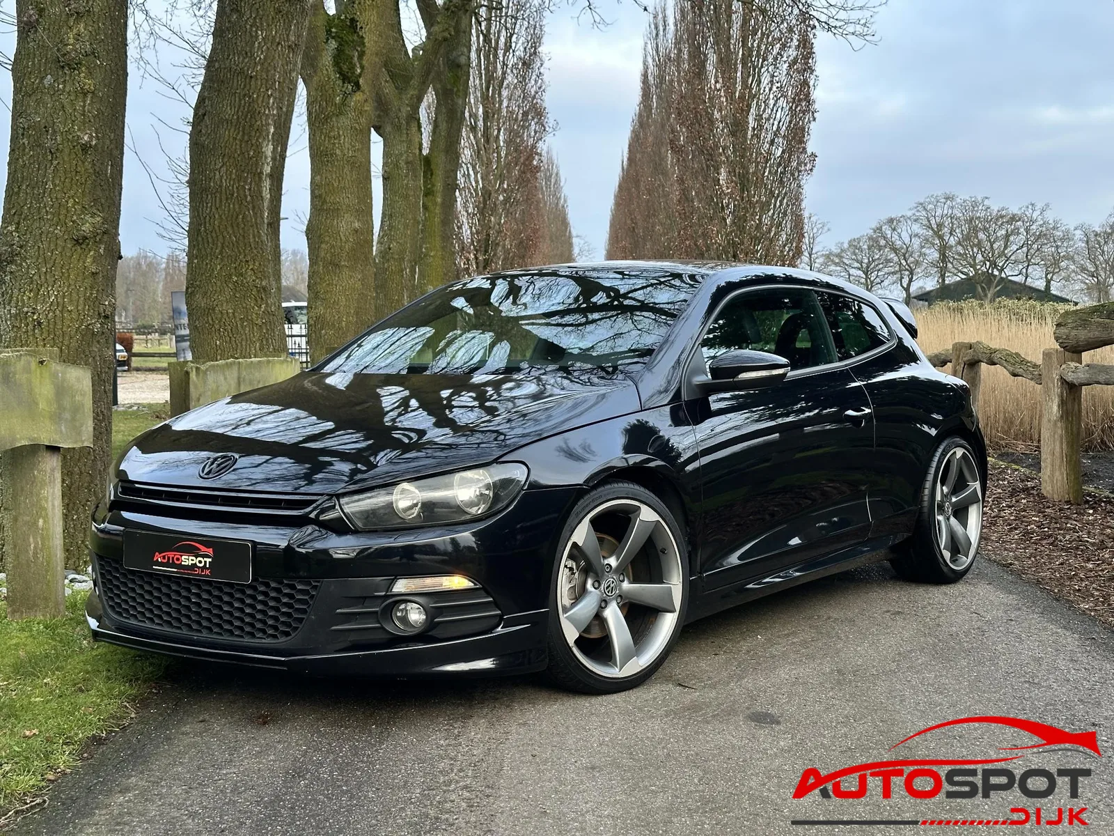 Volkswagen Scirocco (2009) — foto 1