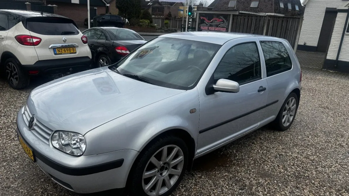 Volkswagen Golf (1998) — foto 1