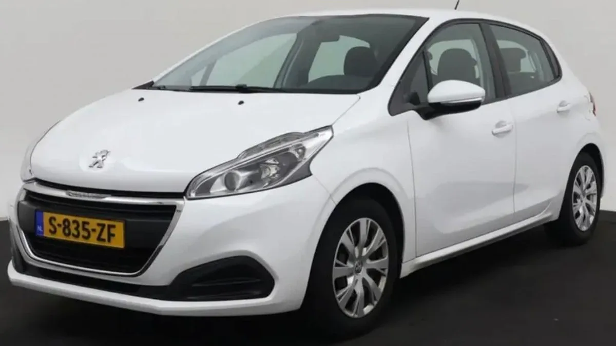 Peugeot 208 (2017) — foto 1