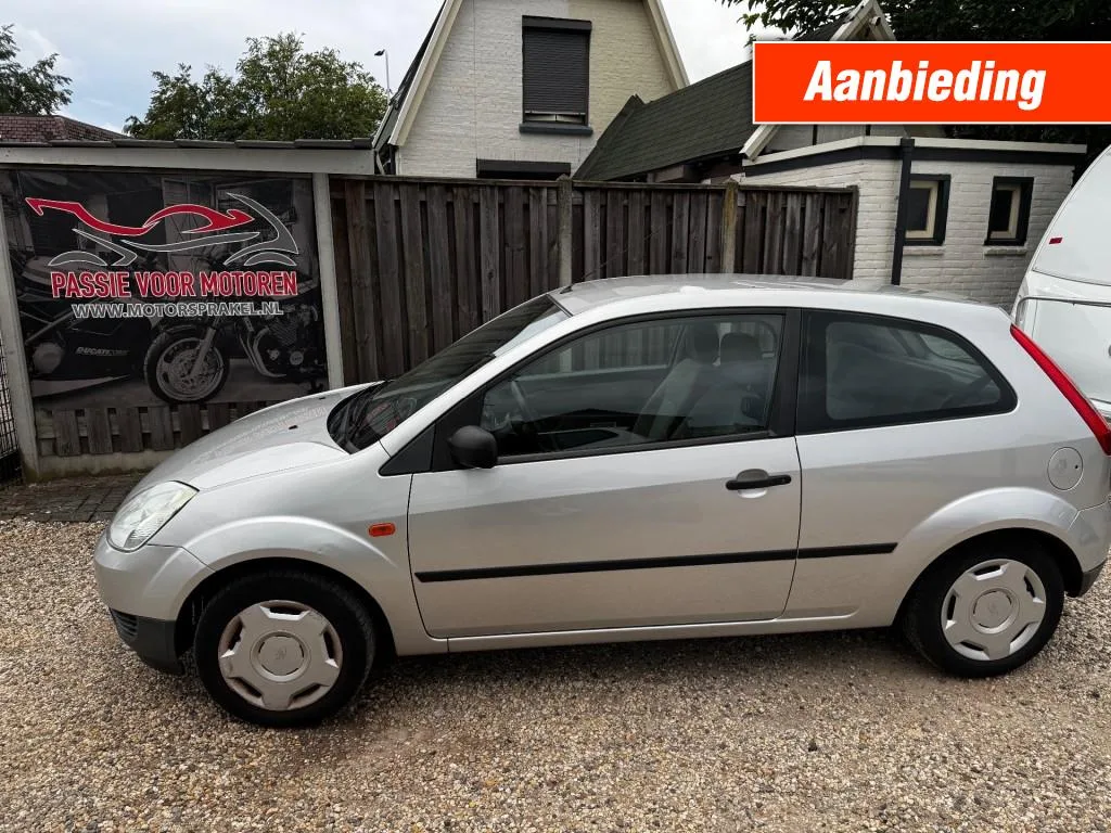 Ford Fiesta (2003) — foto 1