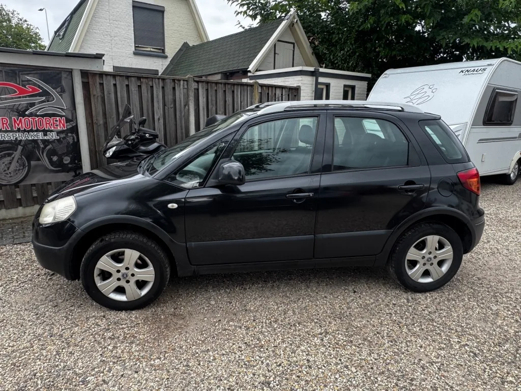 Fiat SEDICI (2007) — foto 1