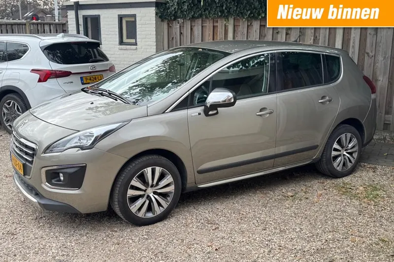 Peugeot 3008 (2014)