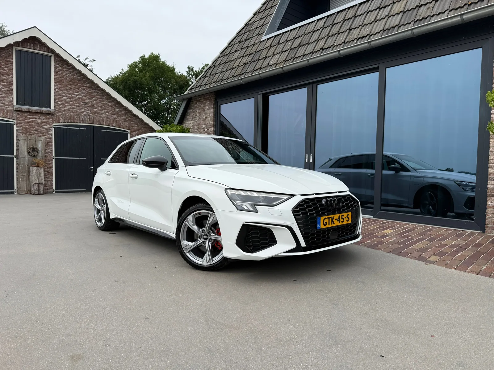 Audi A3 (2021) — foto 1