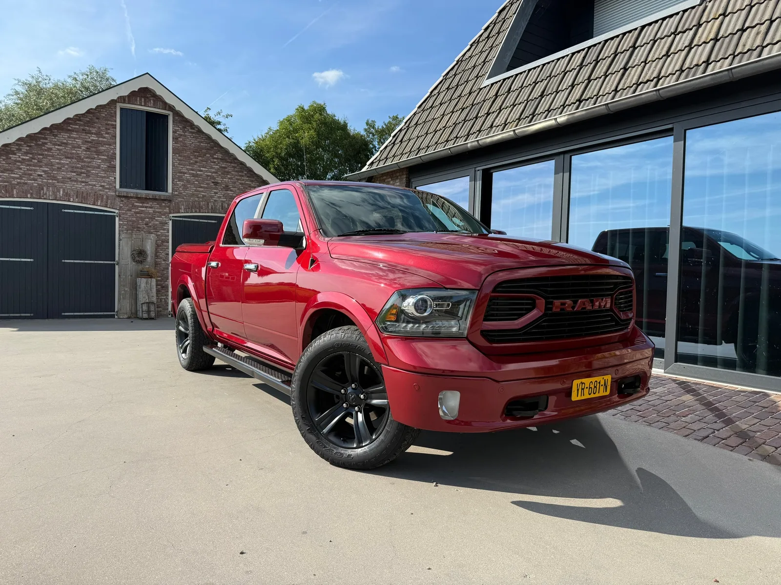Dodge RAM (2015) — foto 1