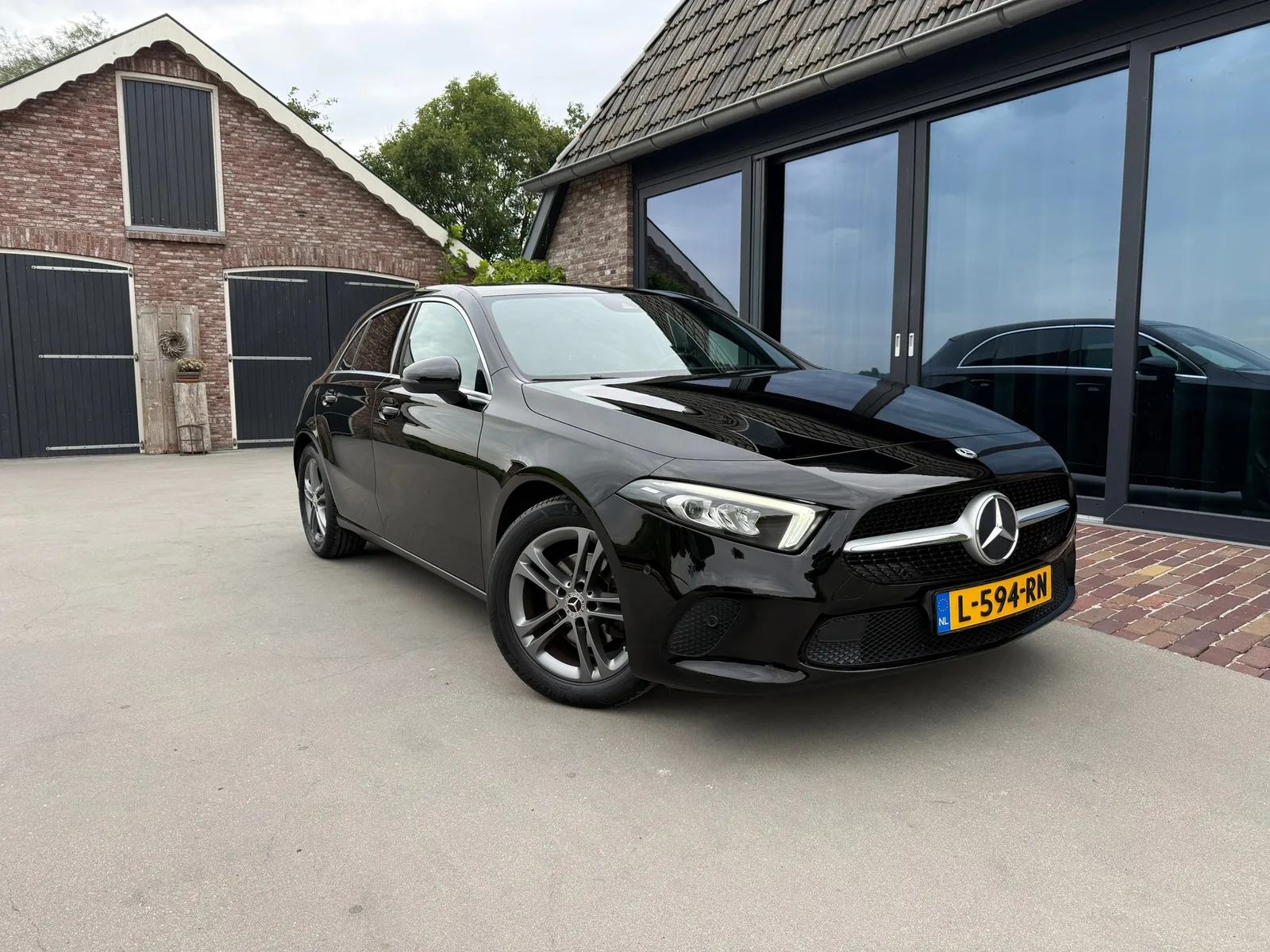 Mercedes-Benz A-Klasse (2020) — foto 1