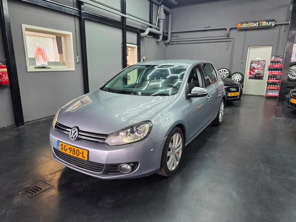 Volkswagen Golf (2010) — foto 1